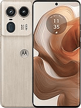 Motorola Edge 50 Ultra, prikaz naprave.